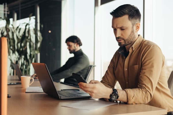 Zakelijke telefonie beveiligen begint bij goed beheer