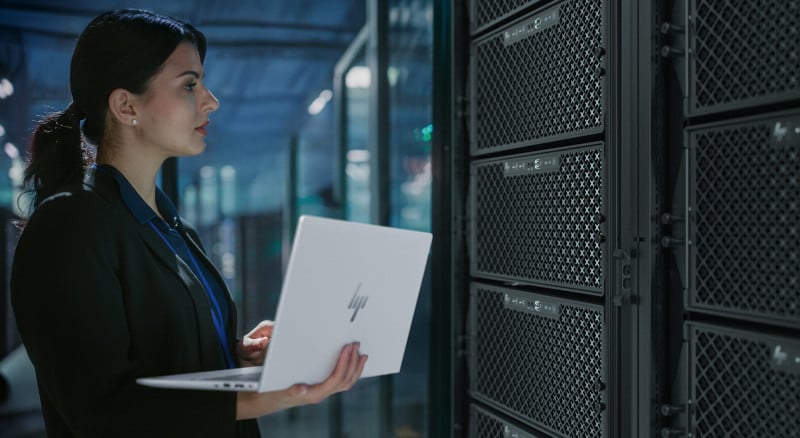 Gran_Turismo_Rack_Merino_14_DataCenter_Photocomp_8529350